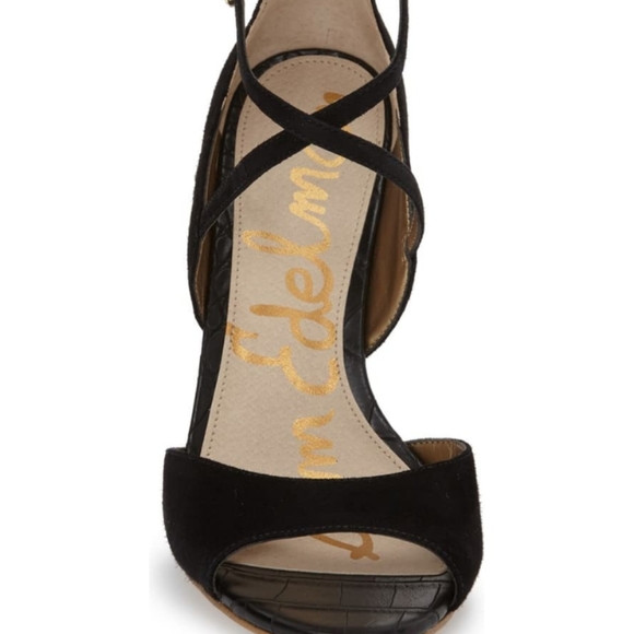 SOLD IN SISTERS CLOSET - Picture 3 of 4